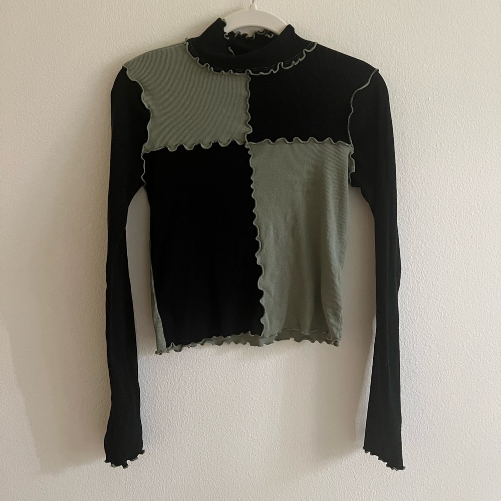 BP Ruffled Turtleneck